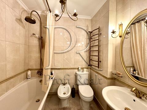 квартира за адресою Регенераторна вул., 4 к5