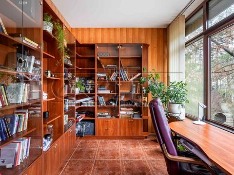 дом по адресу Київська