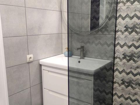 квартира за адресою Академіка Янгеля вул. (Фрунзе), 4