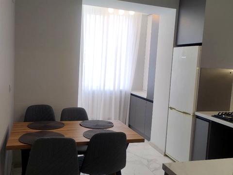 квартира за адресою Академіка Янгеля вул. (Фрунзе), 4