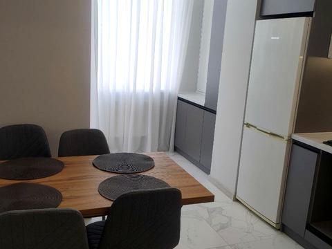 квартира за адресою Академіка Янгеля вул. (Фрунзе), 4