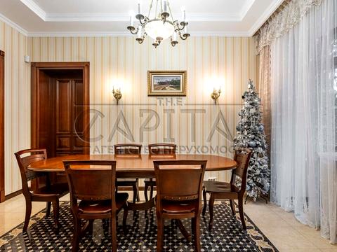 будинок за адресою Молодіжна