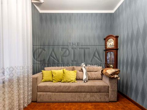 будинок за адресою Молодіжна