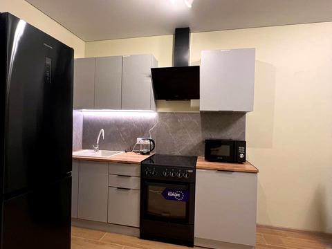 квартира за адресою Віктора Некрасова вул. (Північно-Сирецька), 6