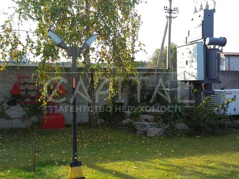 коммерческая по адресу Лесі Українки, 1