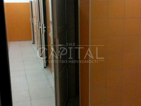 коммерческая по адресу Лесі Українки, 1