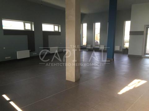 коммерческая по адресу Лесі Українки, 1