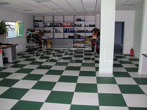 коммерческая по адресу Лесі Українки, 1