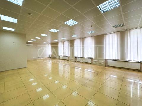 комерційна за адресою Петра Сагайдачного вул., 14