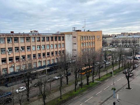 комерційна за адресою Шевченка бульв., 208