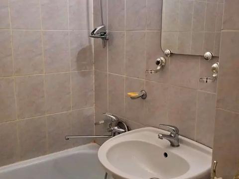 квартира за адресою Ревуцького вул., 5