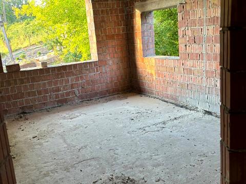 коммерческая по адресу Романа Шухевича ул., 17