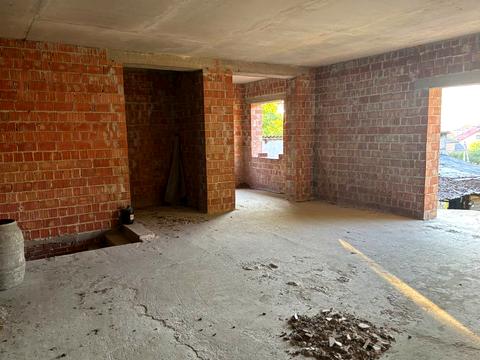 коммерческая по адресу Романа Шухевича ул., 17