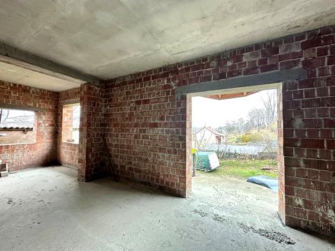 коммерческая по адресу Романа Шухевича ул., 17