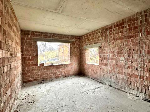 коммерческая по адресу Романа Шухевича ул., 17