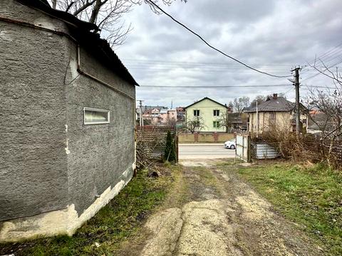 коммерческая по адресу Романа Шухевича ул., 17