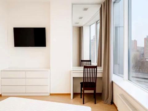 квартира за адресою Королеви Єлизавети ІІ вул. (Глинки), 2