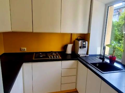 квартира по адресу Ивана Пулюя ул., 4