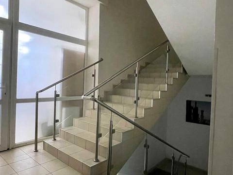 комерційна за адресою Джерельна вул., 39