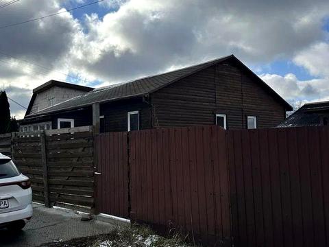 будинок за адресою Кленова вул., 13а