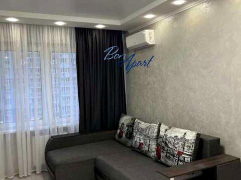 квартира за адресою Софії Русової вул., 7