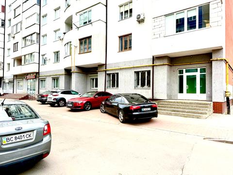 комерційна за адресою Мазепи, 19