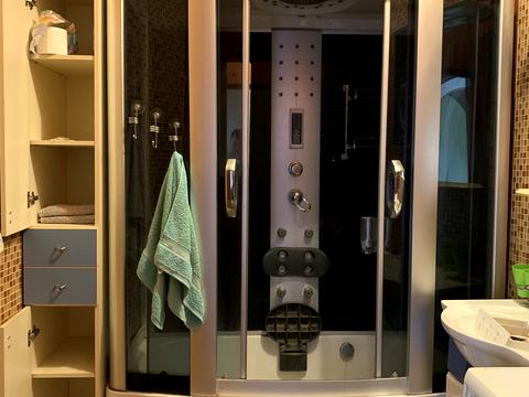 квартира за адресою Семена Гулака-Артемовського вул., 3