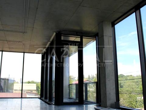 комерційна за адресою Набережно-Корчуватська вул., 27