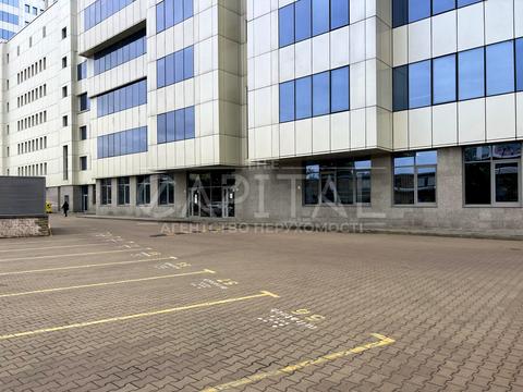 коммерческая по адресу Вацлава Гавела бульв. (Івана Лепсе), 1/28