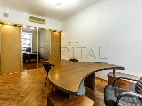 коммерческая по адресу вул. Велика Васильківська, 47