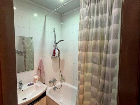 квартира за адресою Тролейбусна вул., 14