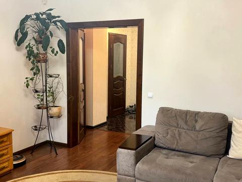 квартира за адресою Тролейбусна вул., 14