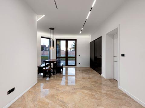 будинок за адресою Золотого лева, 5