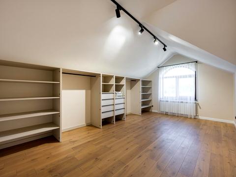 будинок за адресою Золотого лева, 5