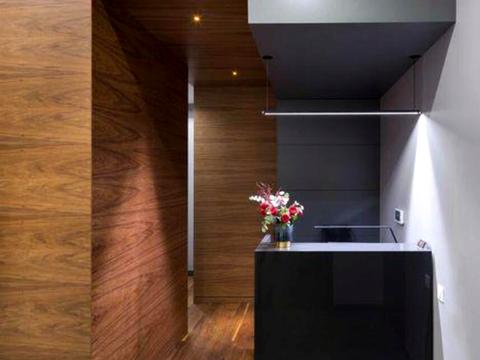 комерційна за адресою Антоновича вул. (Горького), 23