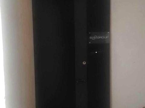 комерційна за адресою Антоновича вул. (Горького), 23