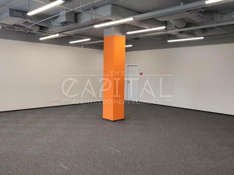 коммерческая по адресу Вацлава Гавела бульв. (Івана Лепсе), 1/28