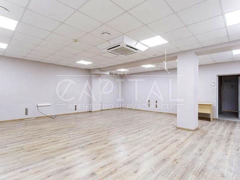 комерційна за адресою Болсуновська вул. (Сергія Струтинського), 8