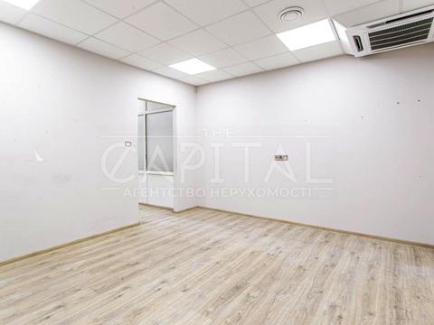 комерційна за адресою Болсуновська вул. (Сергія Струтинського), 8