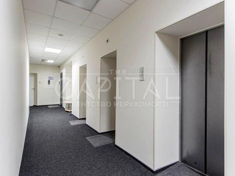 комерційна за адресою Болсуновська вул. (Сергія Струтинського), 8