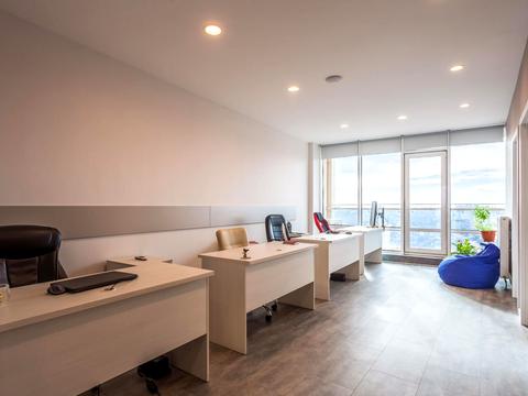 комерційна за адресою Генуезька вул., 3а