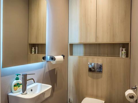 комерційна за адресою Генуезька вул., 3а