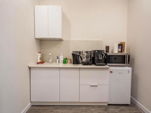 комерційна за адресою Генуезька вул., 3а