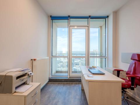 комерційна за адресою Генуезька вул., 3а