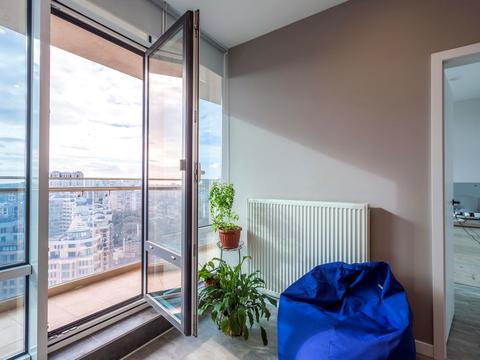 комерційна за адресою Генуезька вул., 3а