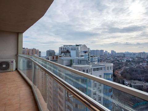 комерційна за адресою Генуезька вул., 3а