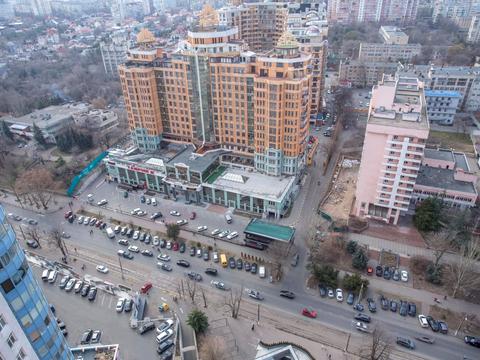 комерційна за адресою Генуезька вул., 3а