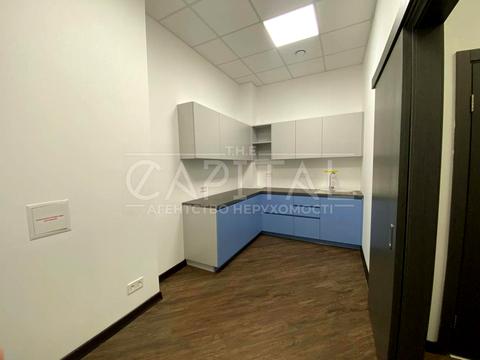 комерційна за адресою Олени Теліги вул., 37