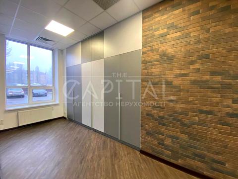 комерційна за адресою Олени Теліги вул., 37