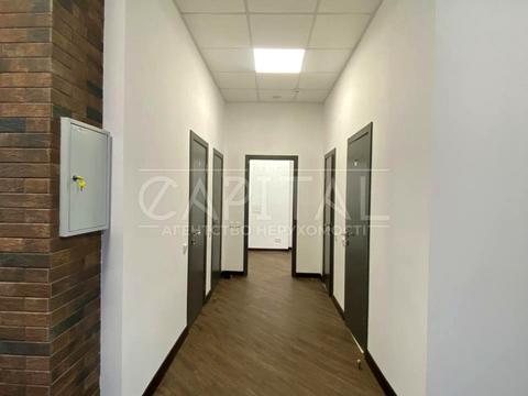 комерційна за адресою Олени Теліги вул., 37